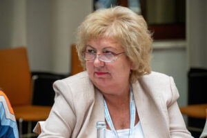 Олена Івашко